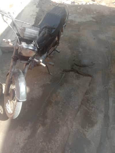 engine bilkul okay hai Koi masala Nahin pahle cake per start hoti hai