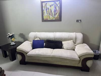 2 single sets, 1 three seater, 1 two seater