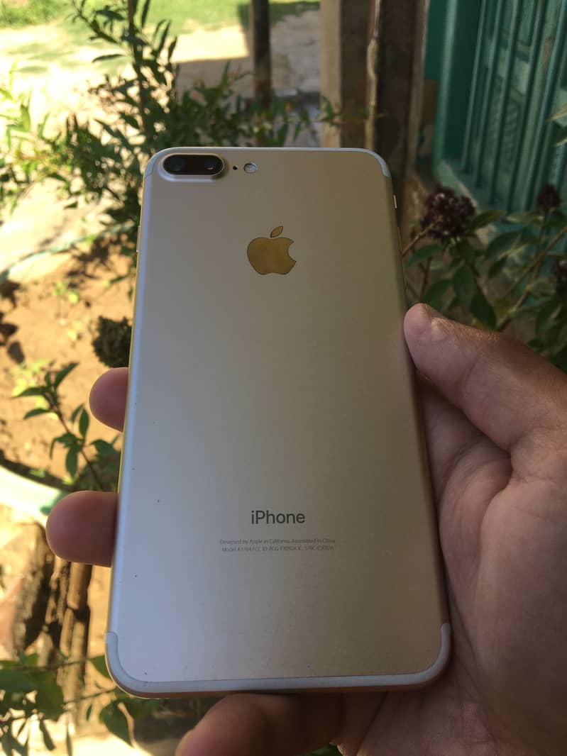 iPhone 7 Plus 0