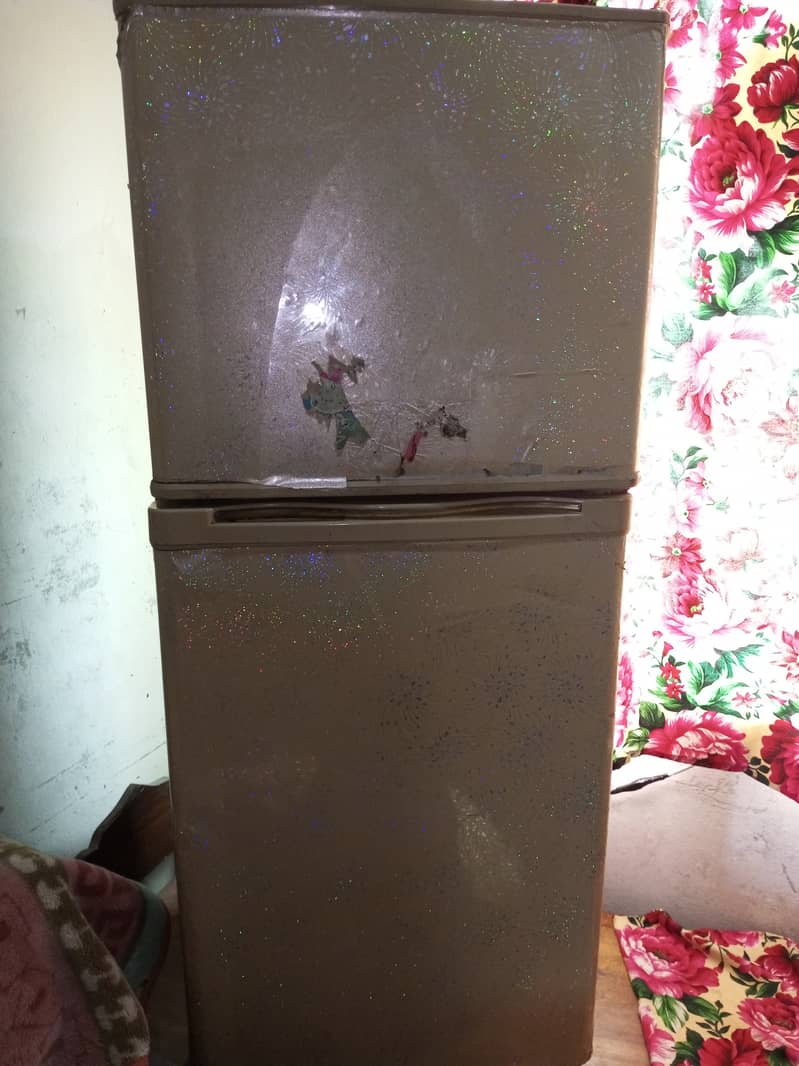 Refrigerator 0