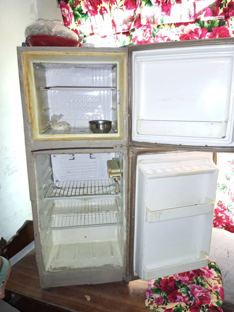 Refrigerator 1