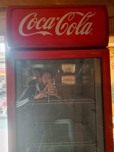 Good condition  good working chiller 03189220455 whatspp