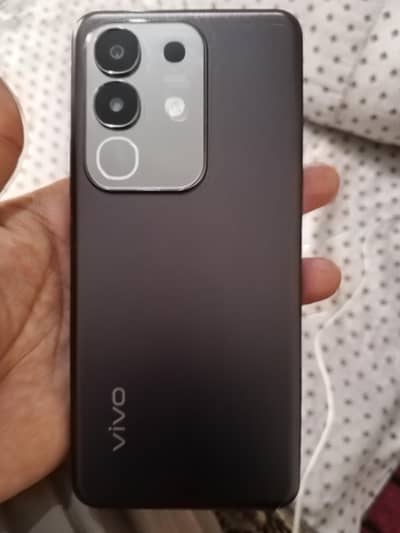 VIVO Y29.8gb 256gb. LUSH CONDITION.