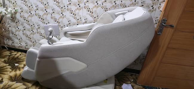 messaged electronic chair