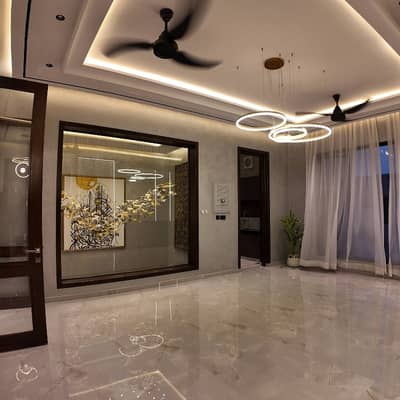 Luck One Apartment 3 Bed Lounge *Code(16124)*