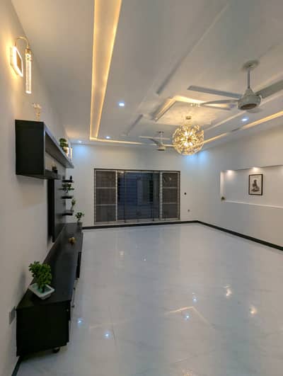 1 Kanal House For Rent Upper Portion In C-Block khayaban e Amin Socity Lahore.
