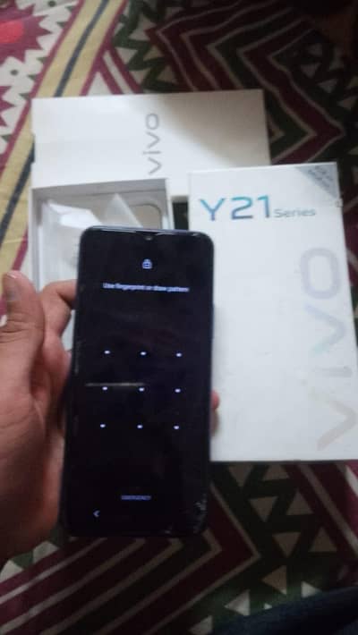 Vivo Y21 – with box, good Condition