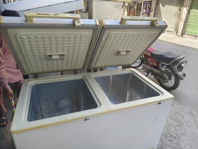 Dawlance deep freezer