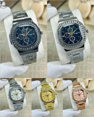 Women chic  Everyday Design that upgrades and outfit watch