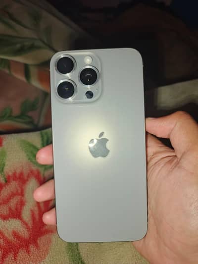 iPhone 15 pro max 256 non pta