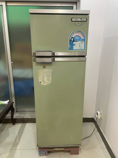 Brand: PHILIPS  Whirlpool  Capacity: 12 cubic feet