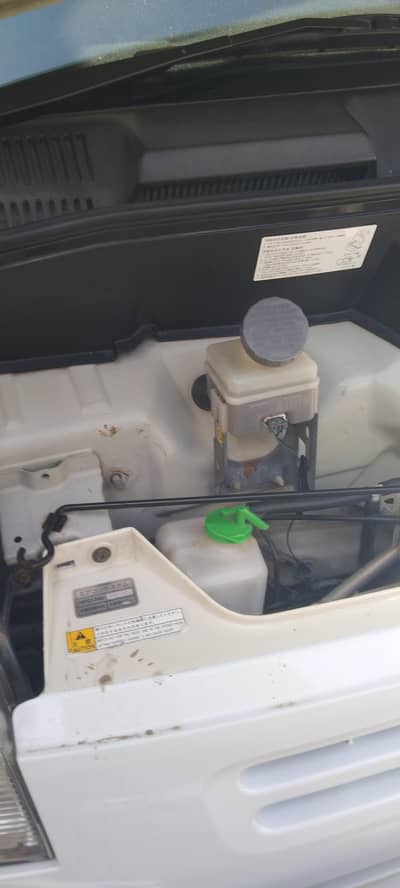 2012 Bata 17  totally janwan. now tayr