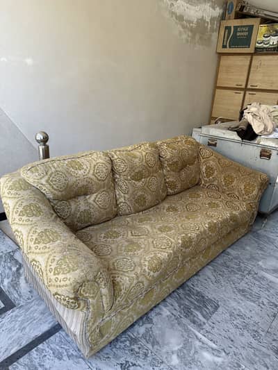 5 Seater Sofa Set (Urgent Sale) 0341-1081491 Whatsapp Only