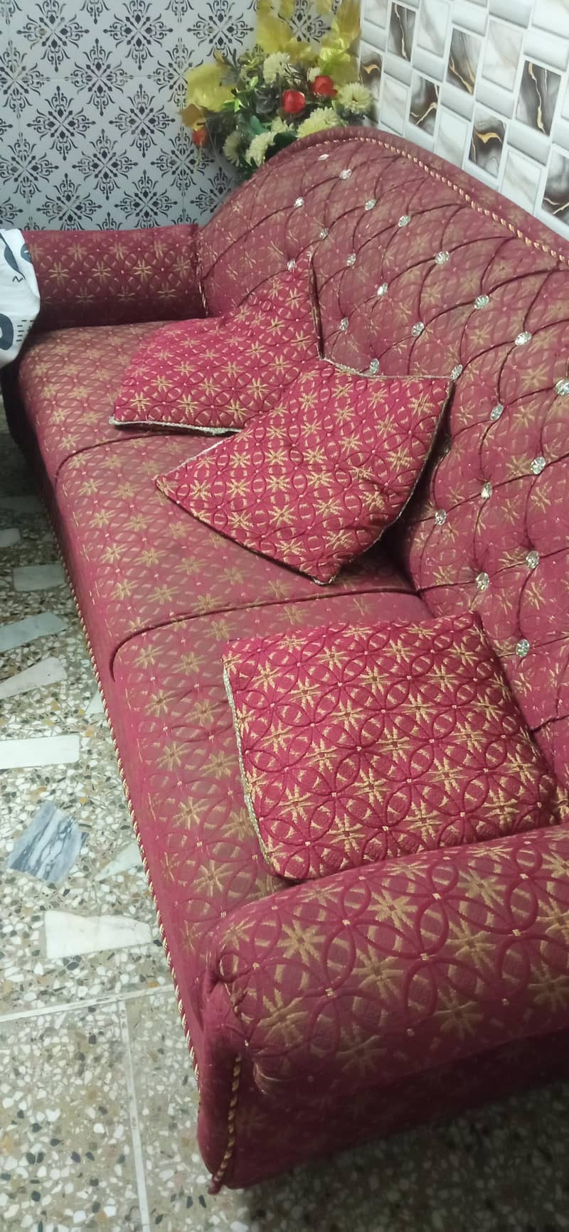 تھری سیٹر صوفہ دو سنگل صوفہ 3