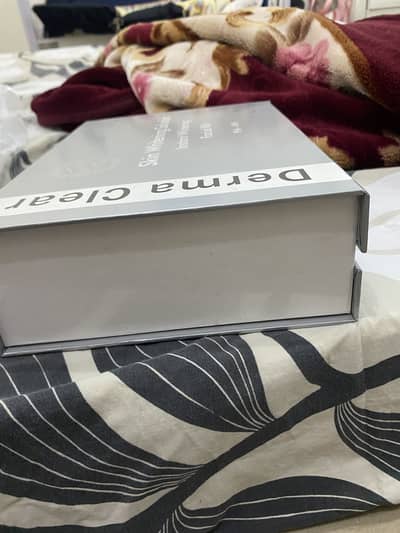 Derma clear facial box
