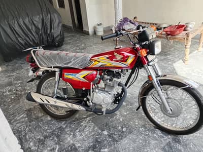 HONDA 125 URGENT SALE LUSH CONDITION