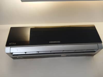 Kenwood eViva Inverter AC for Sale (Excellent Condition)
