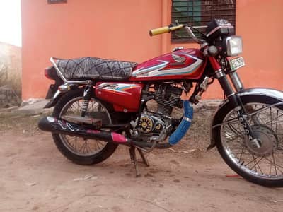 Honda 125 16 Model