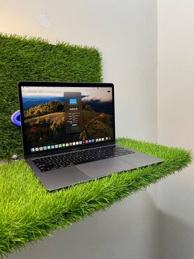 apple MacBook air 2019 128 gb core i5  13 inch