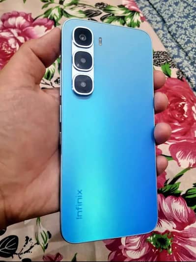 Infinix Hot 60Pro. 8+8/128
