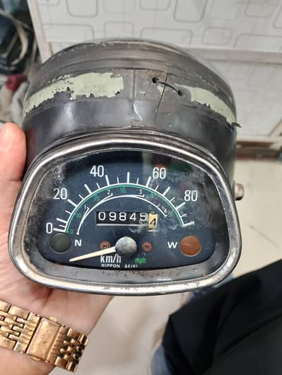 cd70 down model head light + speed meter