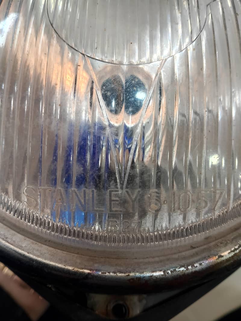 cd70 down model head light + speed meter 2
