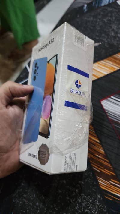 Samsung A32 Official PTA 6+6/128 with box