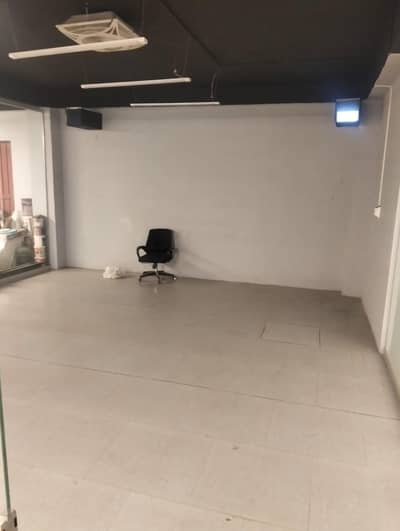 Office Available for rent at sussan road Faisalabad