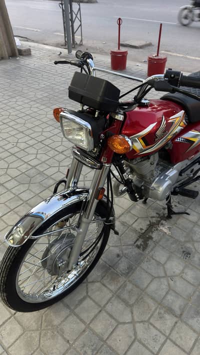 Honda 125 model 25 brand new