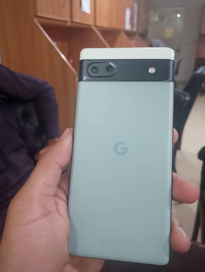 Google Pixel 6a (6GB/128GB) – Excellent Condition 9/10