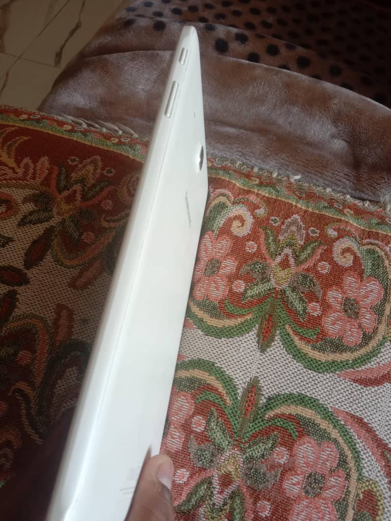 Samsung Galaxy tab E 2