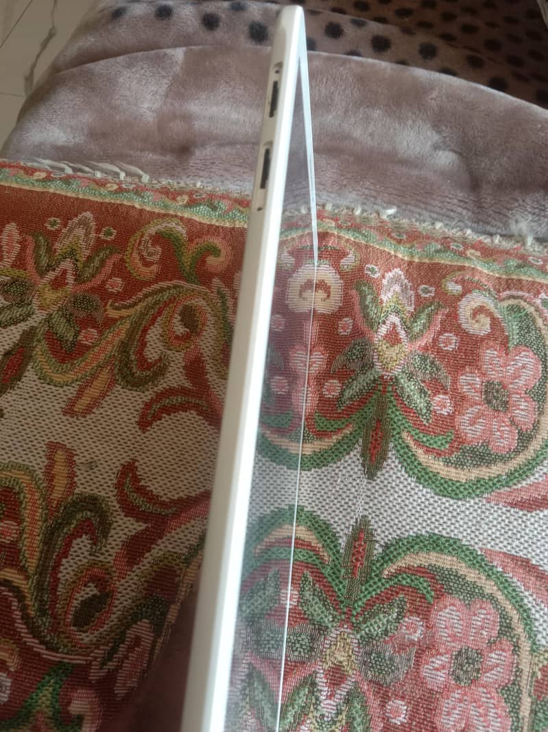 Samsung Galaxy tab E 3