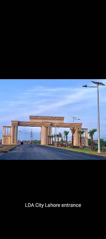 I'M Selling L Block 10 Marla 75 Feet Road Facing Commercial.