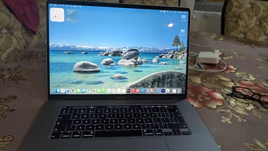 Macbook Pro 2019 16" Core i9 32GB Ram 1TB SSD