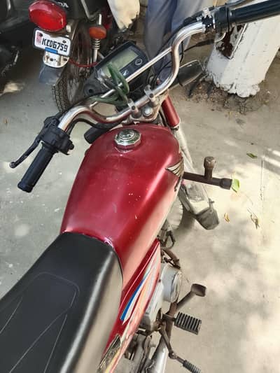 Honda CD 70 documents miss