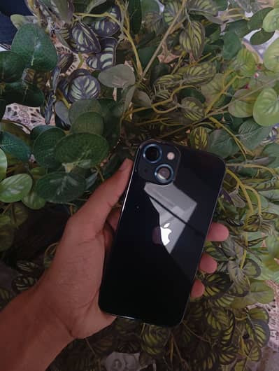 iPhone 13 Jv 128Gb With box under apple warranty