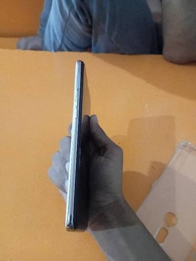 oppo f11 10/10 condition