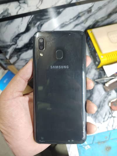 Samsung A20