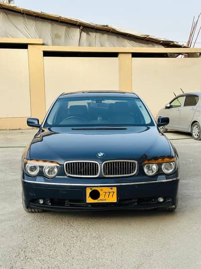 BMW 745Li 2004 TOTAL GENUINE(0.5 PIECE PAINT) IN KARACHI