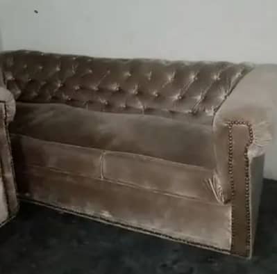 گھر کے کاموں کے لیے فیمیل میڈ