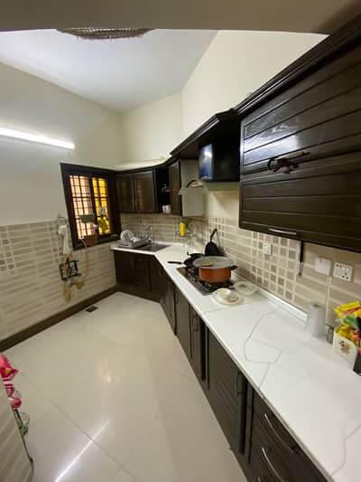 One Unit, 400 Sqyd, House Available for sale Prime location of Gulistan e Jauhar block 13