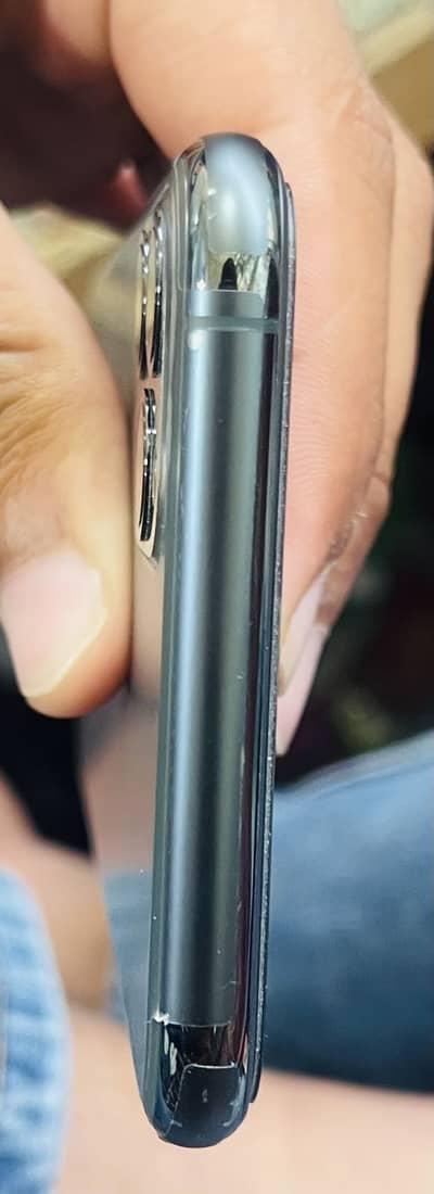 11 pro max PTA approved 256 GB water pack