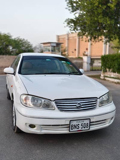 Nissan Sunny Super saloon 1.6 automatic