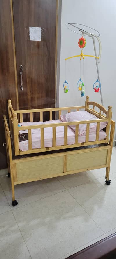 baby cot like new