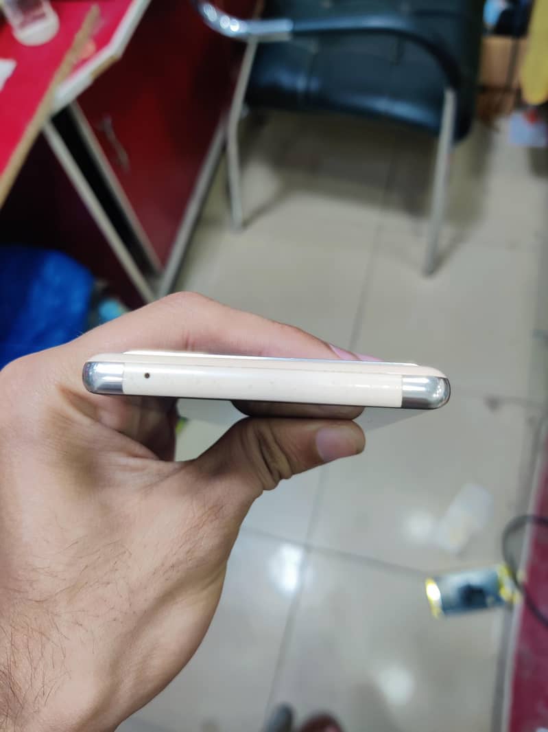 Google pixel 6 pro 4