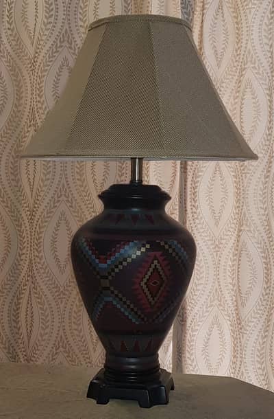 Southwest-style table lamp (Pair)