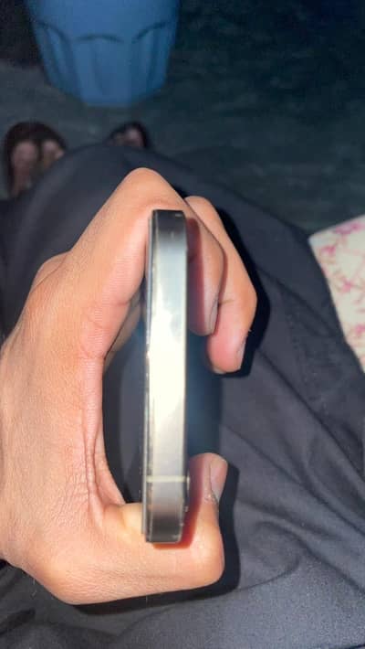 Panel ke side meh slightly tora sa dot ye koi ussue nahi karta use meh