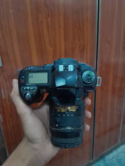 nikon d70 with with 18/55 all asseries all ok camera lush condition