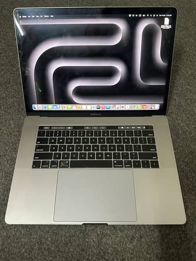 MacBook Pro 15" (2019) - Core i9 (8-Core) | 32GB RAM | 4GB Vega 20 GPU