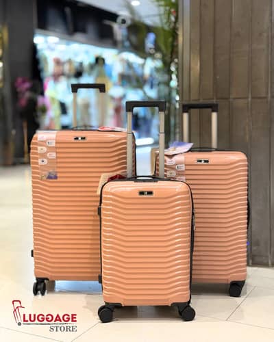 IT Luggage Polycarbonate Suitcase – TSA Lock & 360° Wheels | 20, 24,